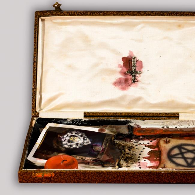 SECRET BOX  / Pelle tatuata - 1